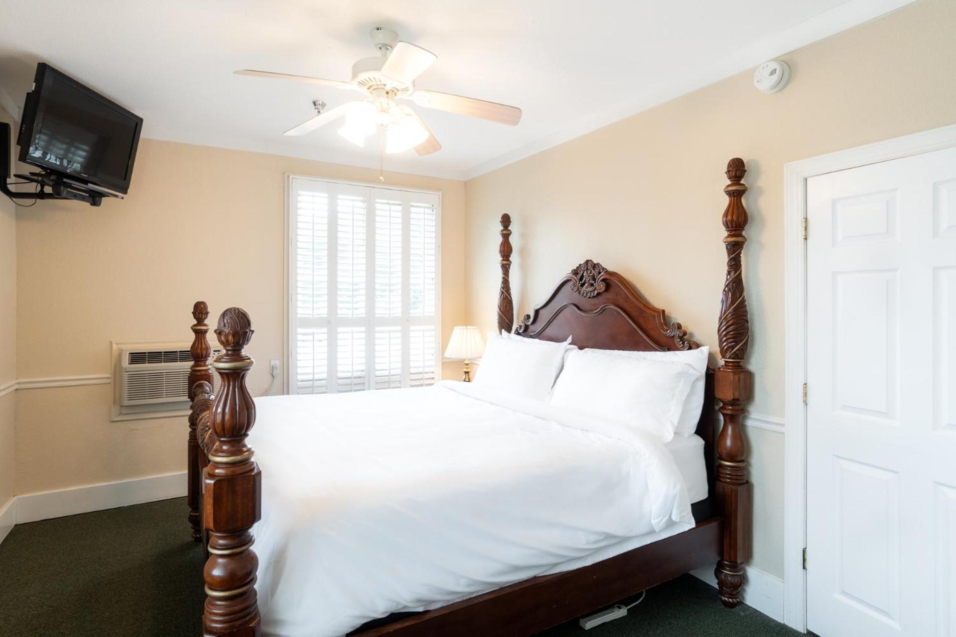 Lake Lure Inn And Spa Buitenkant foto