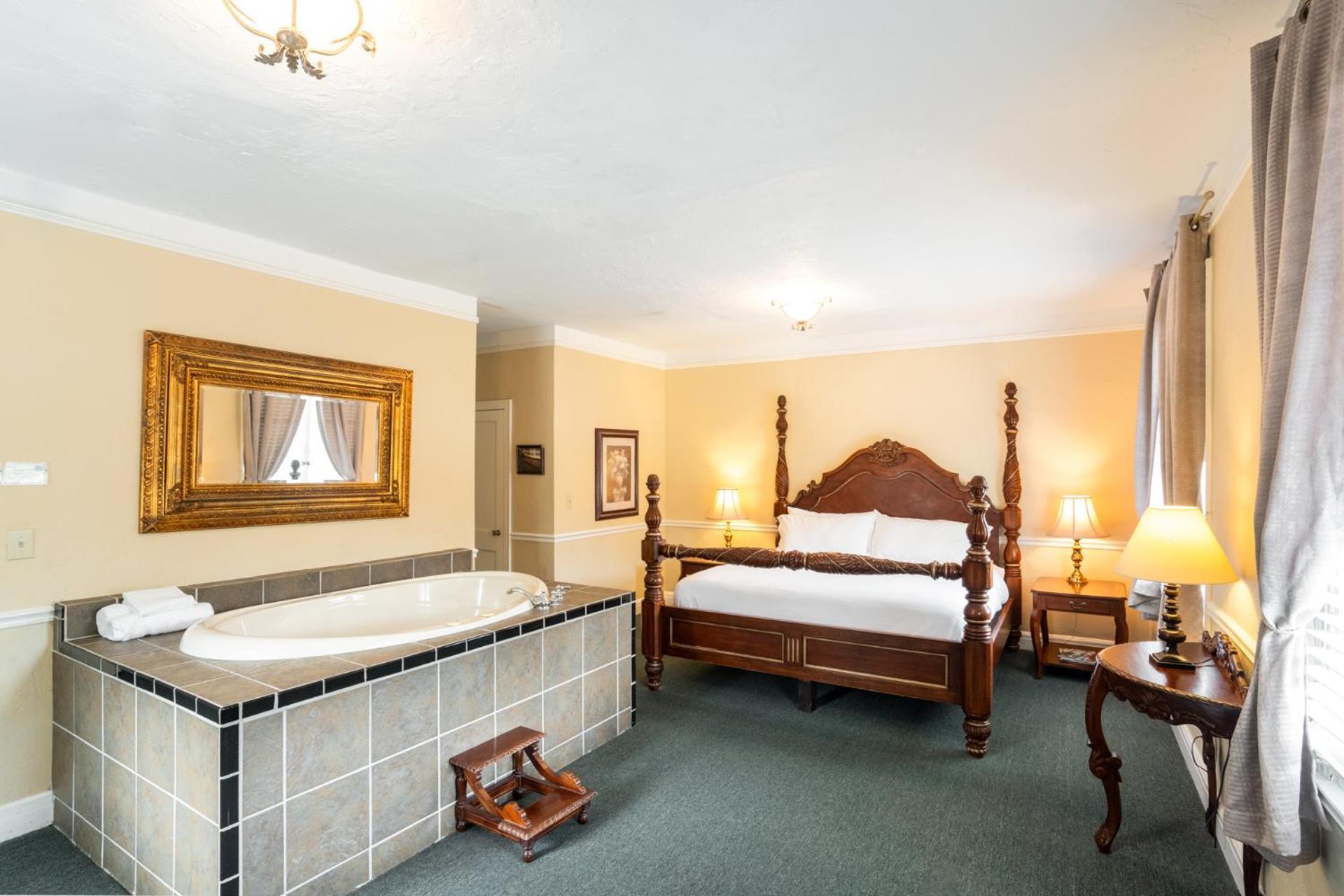 Lake Lure Inn And Spa Buitenkant foto