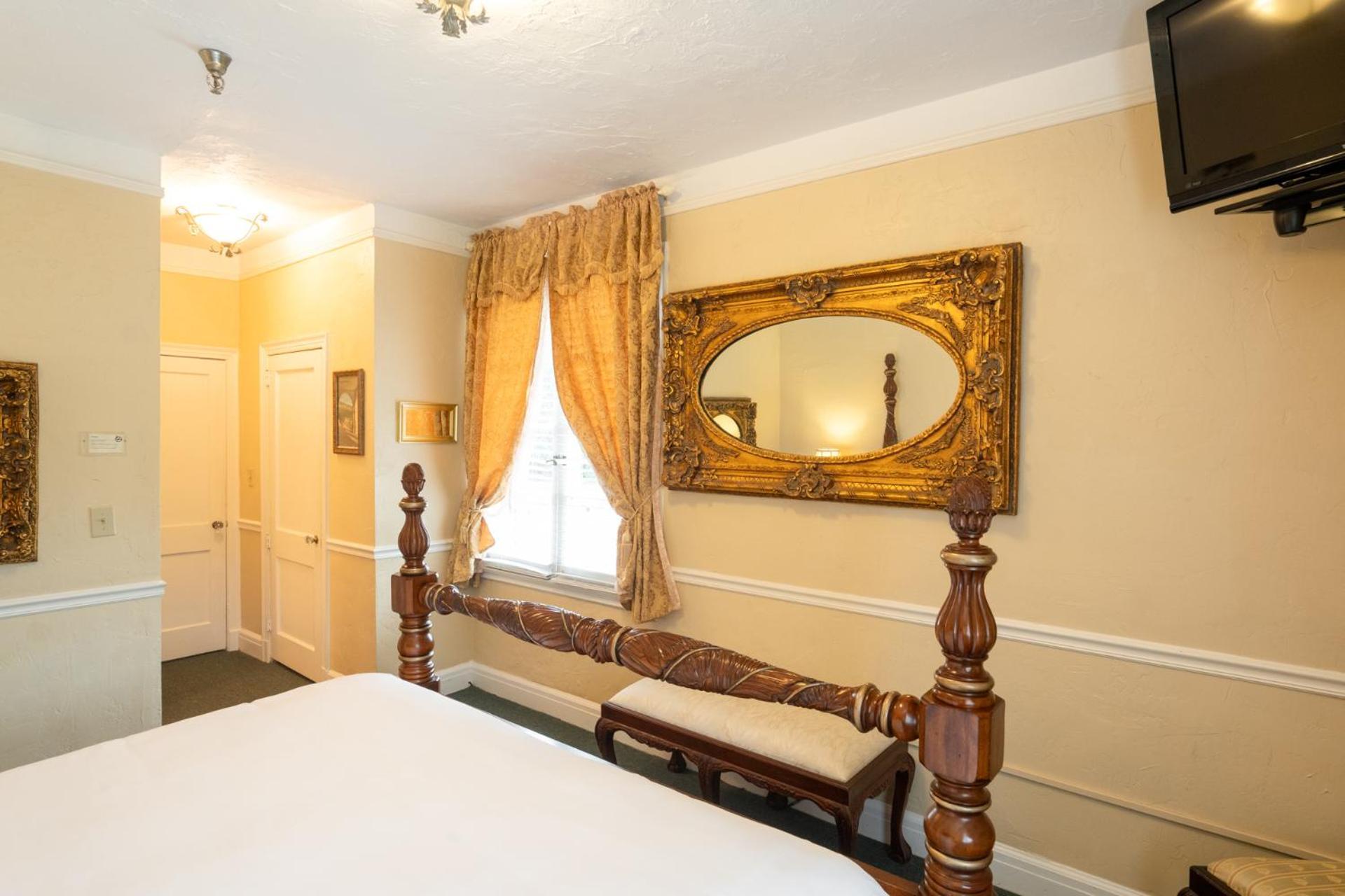 Lake Lure Inn And Spa Buitenkant foto