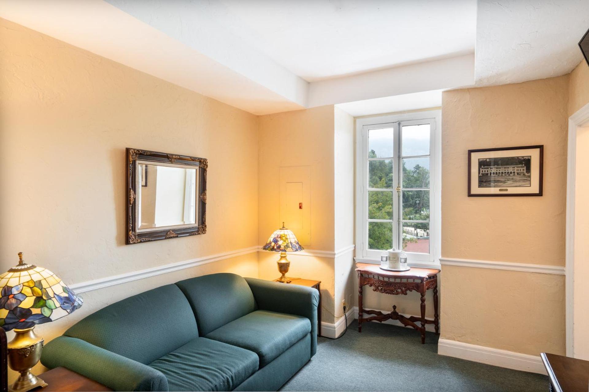 Lake Lure Inn And Spa Buitenkant foto
