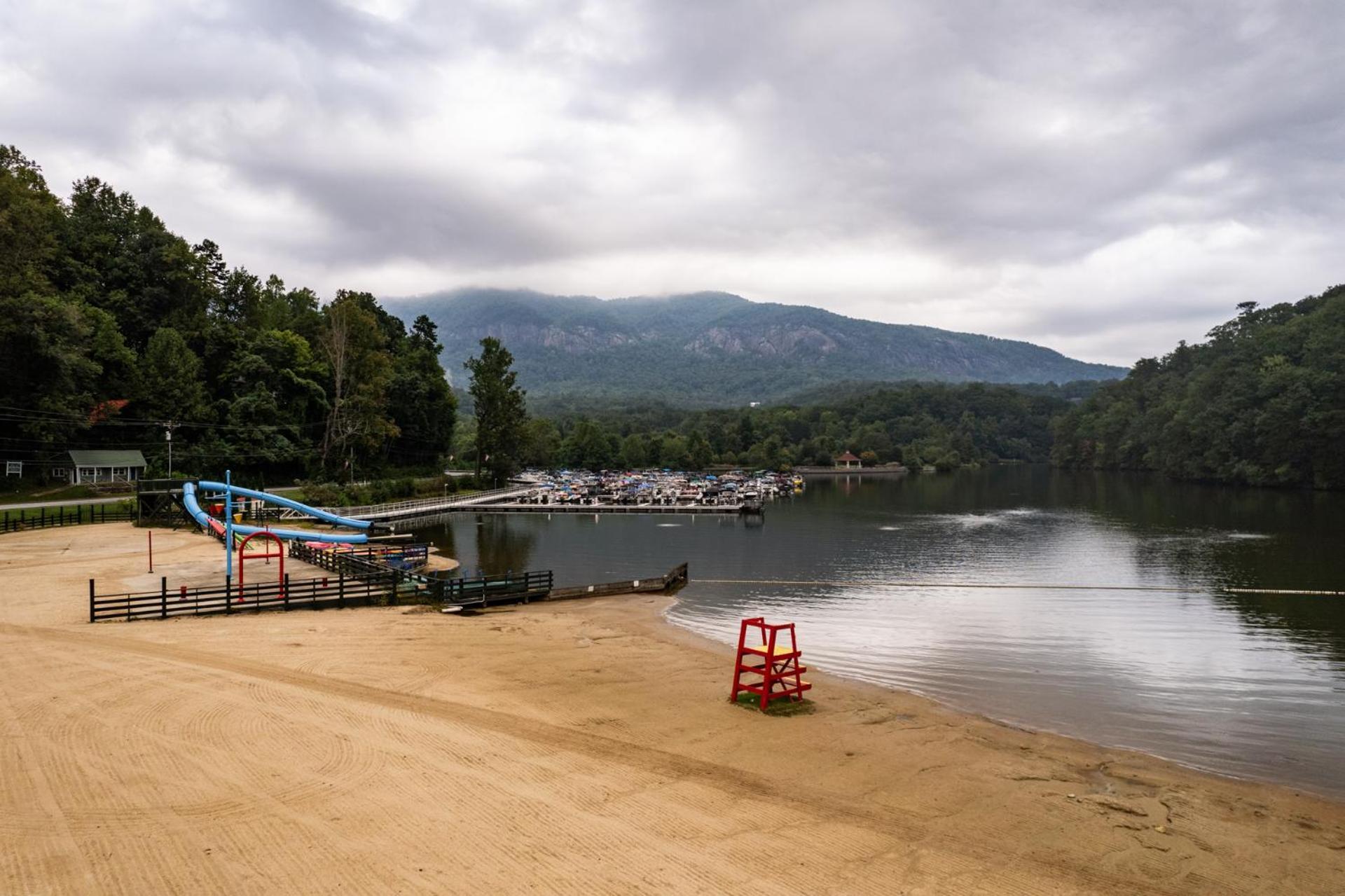 Lake Lure Inn And Spa Buitenkant foto