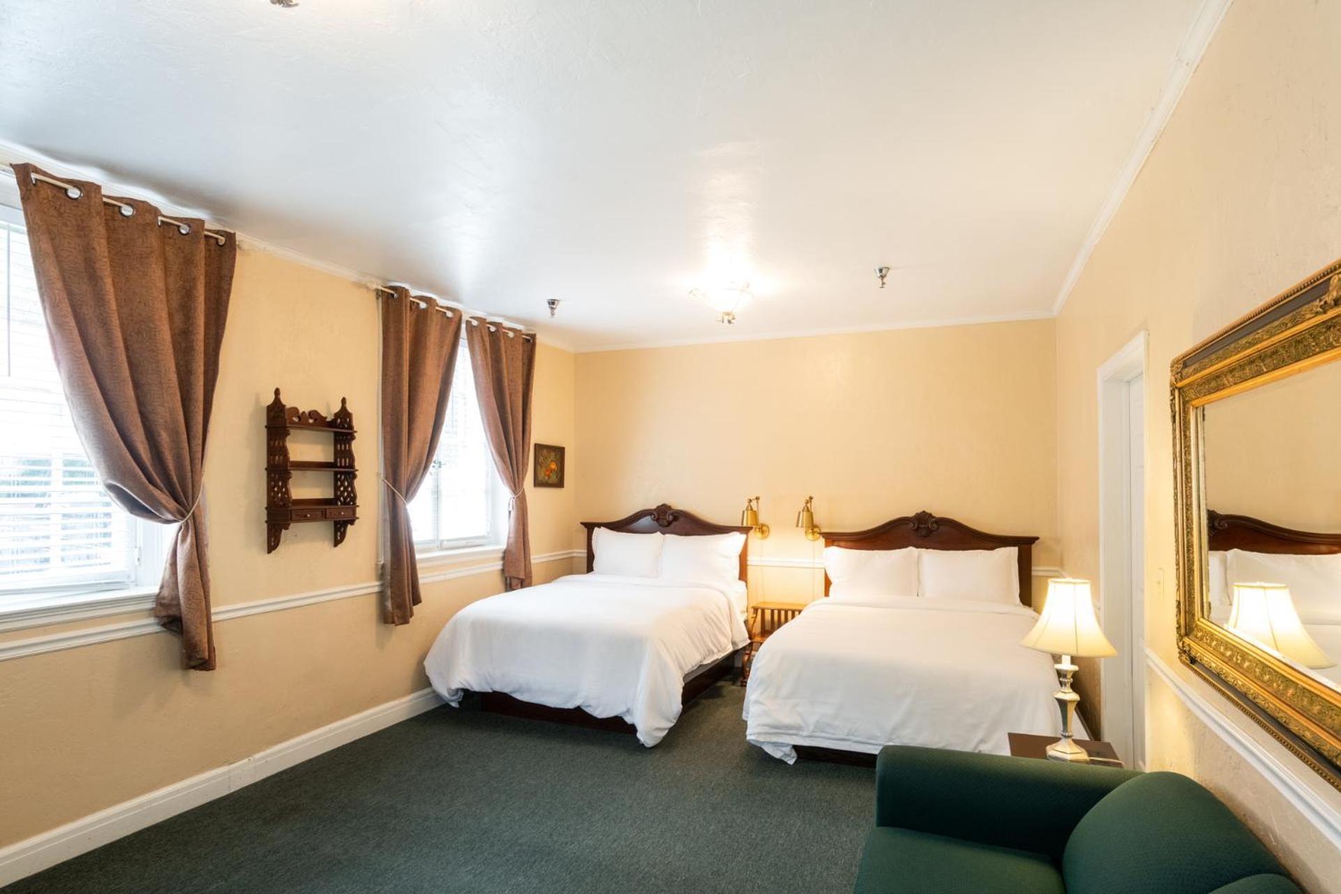 Lake Lure Inn And Spa Buitenkant foto